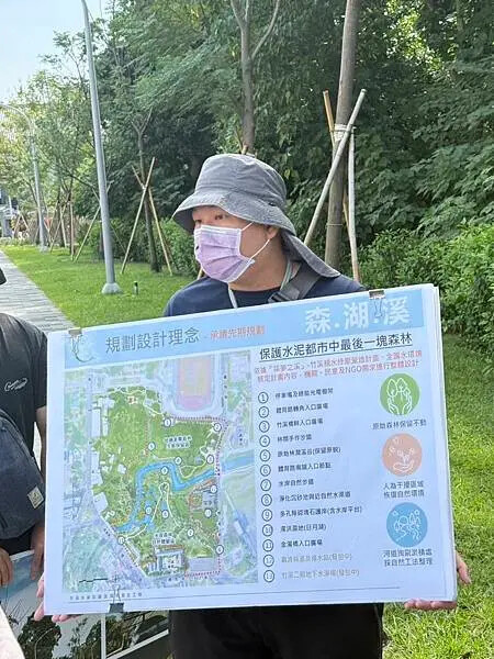 台南秘境再加一！哈赫拿爾森林走進 17 世紀古森林，造都市中的森林步道。