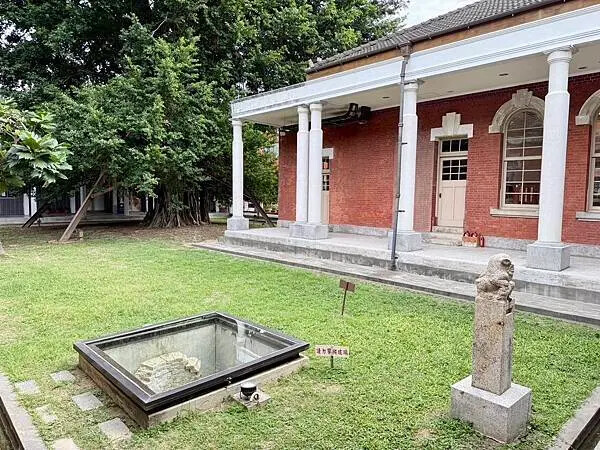 台南司法博物館必去！模擬法庭 神秘貓道與DIY拓印區一次滿足。