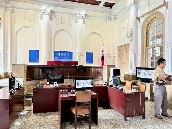 台南司法博物館必去！模擬法庭 神秘貓道與DIY拓印區一次滿足。