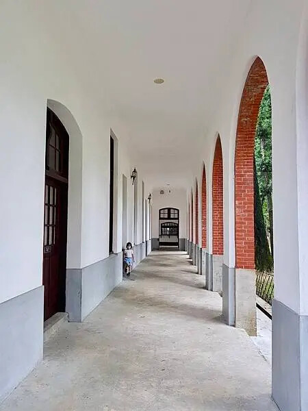 台南山上花園水道博物館!超大園區古蹟與小火車 戲水池,親子景點推薦。