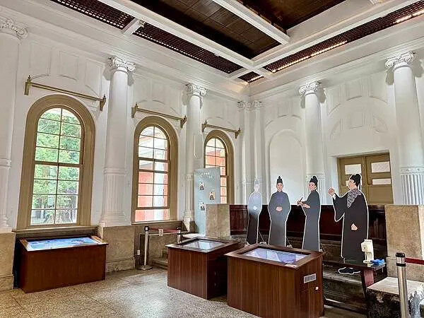 台南司法博物館必去！模擬法庭 神秘貓道與DIY拓印區一次滿足。