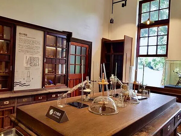 台南山上花園水道博物館!超大園區古蹟與小火車 戲水池,親子景點推薦。