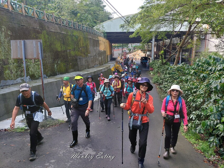 【刣牛湖山】挑戰南臺灣小百岳！台南登山秘境。順遊厚德紫竹寺，隨喜享用好吃素食齋菜，台南景點推薦 - 貪吃猴的幻想