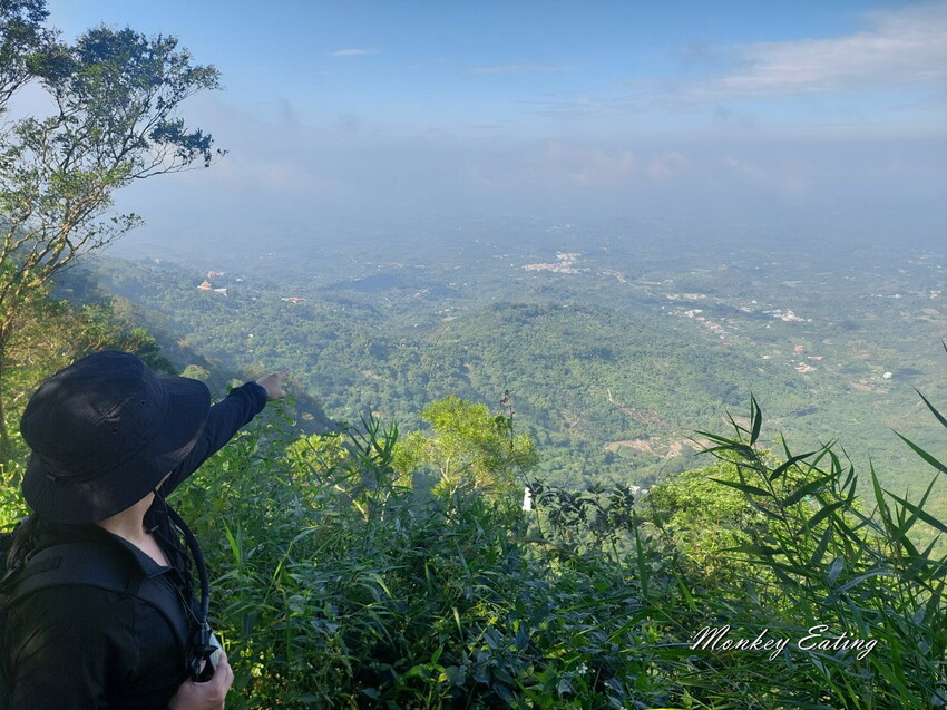 【刣牛湖山】挑戰南臺灣小百岳！台南登山秘境。順遊厚德紫竹寺，隨喜享用好吃素食齋菜，台南景點推薦 - 貪吃猴的幻想