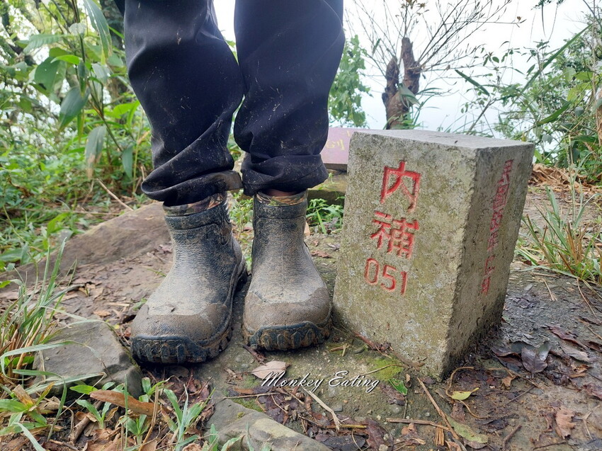 【刣牛湖山】挑戰南臺灣小百岳！台南登山秘境。順遊厚德紫竹寺，隨喜享用好吃素食齋菜，台南景點推薦 - 貪吃猴的幻想