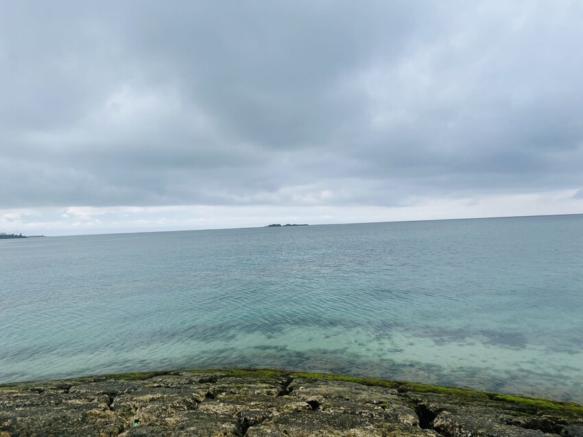 iias 沖繩豐崎:那霸機場附近購物中心。豐崎美麗陽光海濱。還可觀看一架架飛機降落。瀬長島龍神の湯泡溫泉賞夜景以及桑拿浴