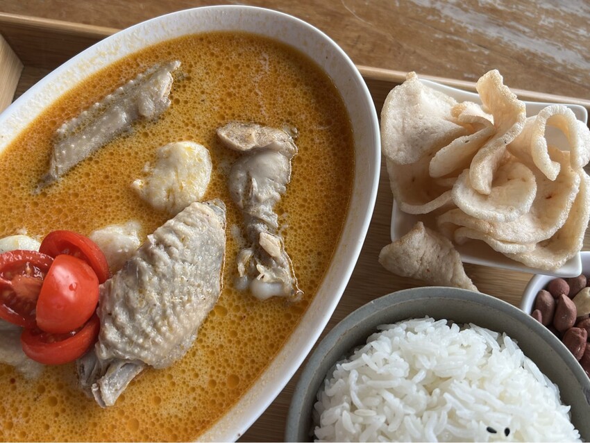 新北市深坑半日遊:深坑老街、深坑木棉花道。午餐Arc Cafe