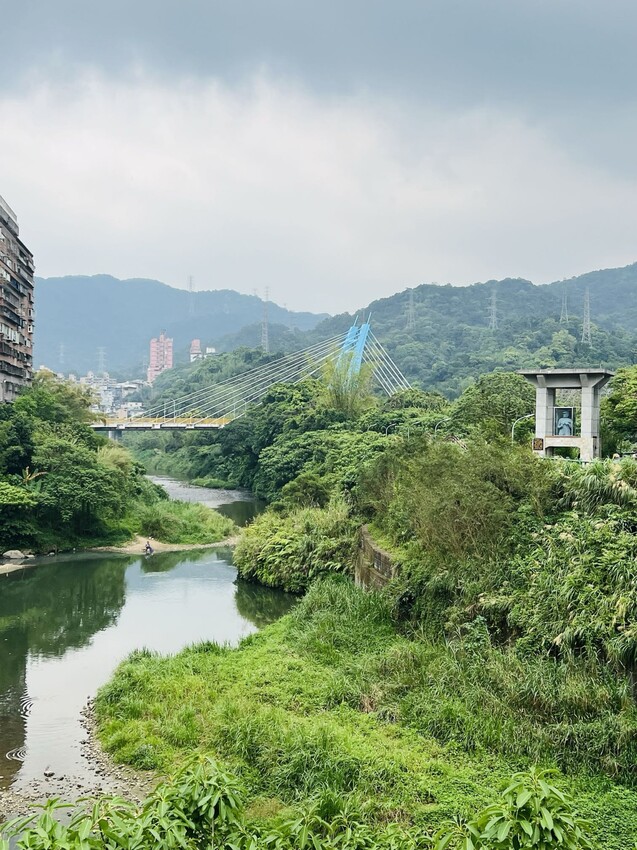 新北市深坑半日遊:深坑老街、深坑木棉花道。午餐Arc Cafe