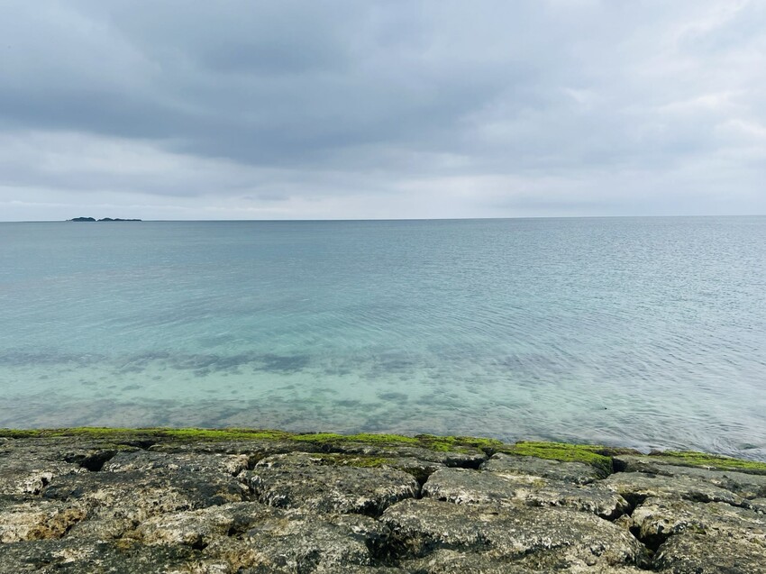 iias 沖繩豐崎:那霸機場附近購物中心。豐崎美麗陽光海濱。還可觀看一架架飛機降落。瀬長島龍神の湯泡溫泉賞夜景以及桑拿浴