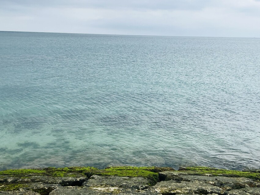 iias 沖繩豐崎:那霸機場附近購物中心。豐崎美麗陽光海濱。還可觀看一架架飛機降落。瀬長島龍神の湯泡溫泉賞夜景以及桑拿浴