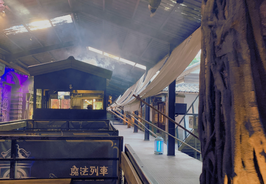 親子旅遊 情侶約會都適合！十鼓文創園區魔法工廠超美，飛天書廊道必拍。