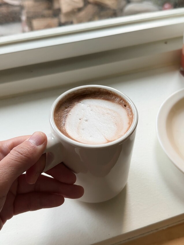 [韓國首爾] 新堂洞Ugly Bakers Bagel｜首爾巷弄咖啡廳｜超多種貝果餐點｜外酥內Ｑ軟｜店內超多好拍角落！ – 萍姐愛分享