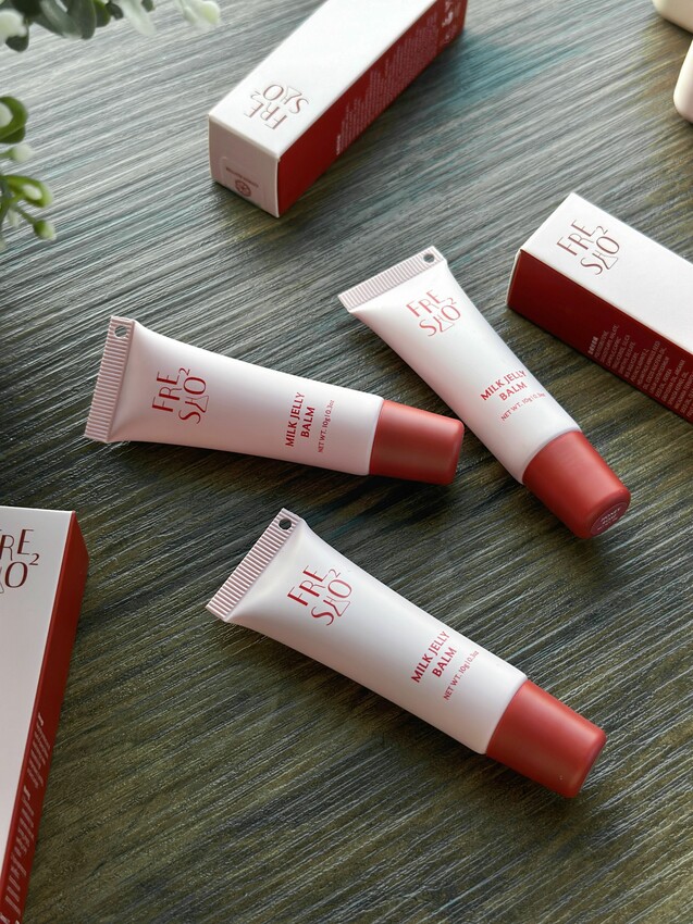 FreshO2新品上市!簡單3步驟教你打造為立體嘟嘟唇|超持久嘟嘟唇線筆|超補水護唇小方糖-雙色升級版|嘟嘟小奶凍系列! – 萍姐愛分享