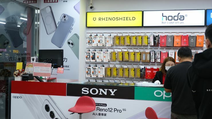 到地標網通買三星手機及各大手機配件