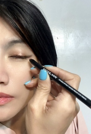 【美妝】最強韓貨眼線筆,SisterAnn持久抗暈防水眼線筆,LIKE SEOUL多色可滿足每一種妝容,美麗因SisterAnn更加分!