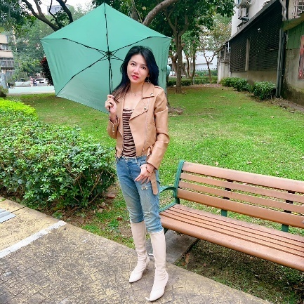 時尚配件【雨傘】米塔培拉精品傘，極工傘─極細、極輕、極精緻！雨傘推薦，晴天防曬，雨天遮雨【時尚穿搭】摺疊晴雨傘推薦