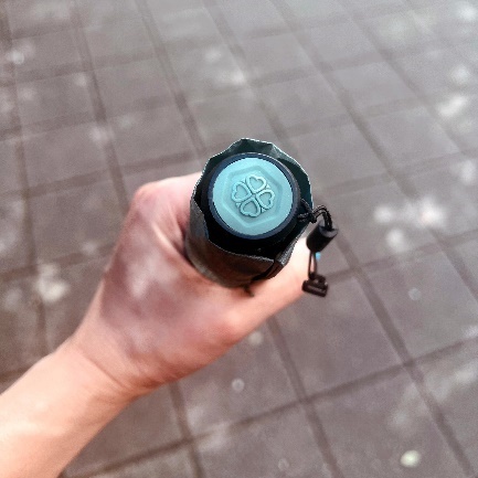 時尚配件【雨傘】米塔培拉精品傘，極工傘─極細、極輕、極精緻！雨傘推薦，晴天防曬，雨天遮雨【時尚穿搭】摺疊晴雨傘推薦