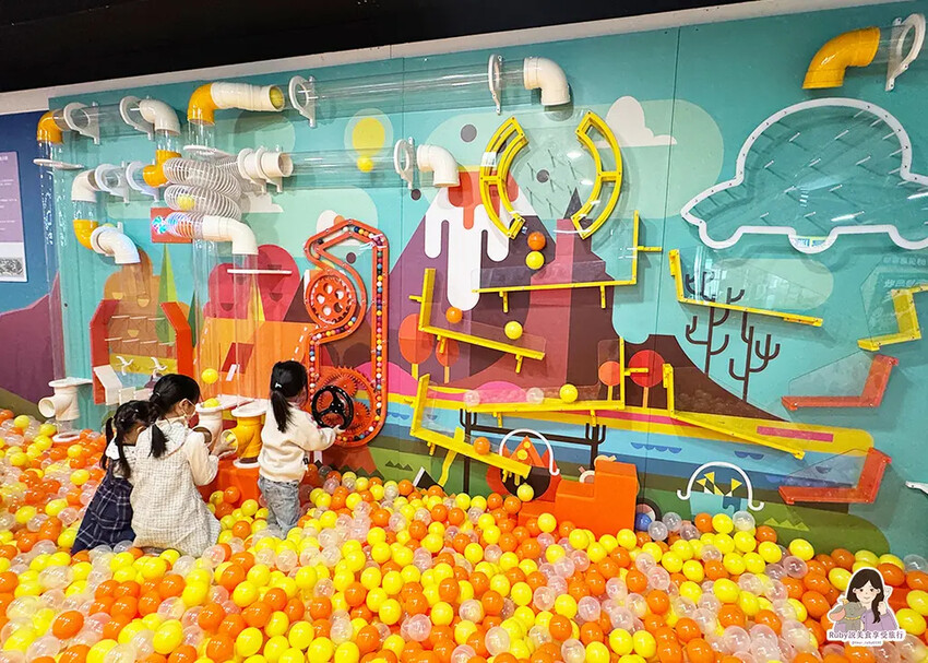 【內湖室內親子館】追風奇幻島內湖旗艦店-火山大冒險，五大主題