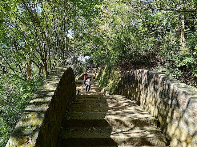 拱北殿 - 後山步道 - 雙拱橋