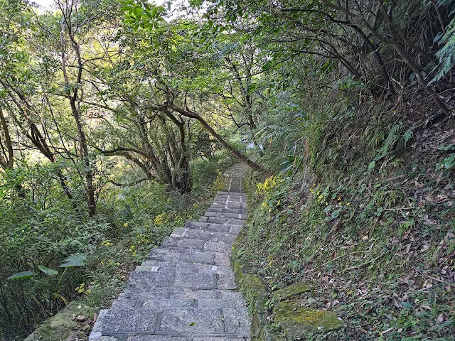 拱北殿 - 後山步道