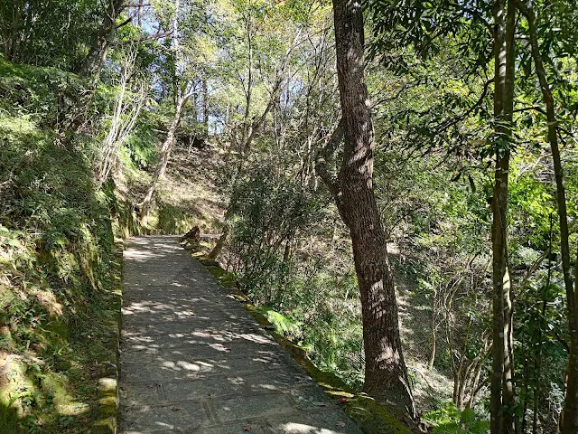 拱北殿 - 後山步道