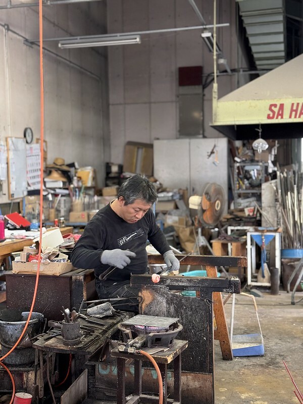 探索嚴美溪的隱藏寶藏!撒哈拉玻璃主題樂園結合藝術 購物與創作的嚴美溪夢幻打卡地。