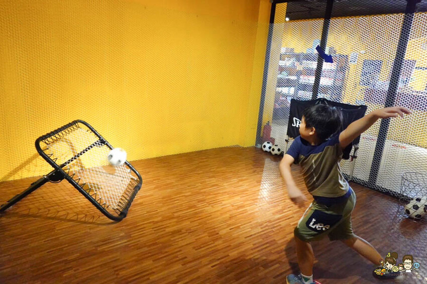 全台首創最大室內球類互動放電趣味創意的歪歪球，宜蘭最新景點玩到歪頭笑翻腰的歪歪球 - 跟著尼力吃喝玩樂＆親子生活