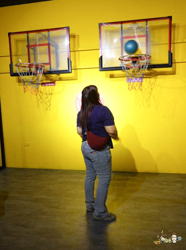 全台首創最大室內球類互動放電趣味創意的歪歪球，宜蘭最新景點玩到歪頭笑翻腰的歪歪球 - 跟著尼力吃喝玩樂＆親子生活