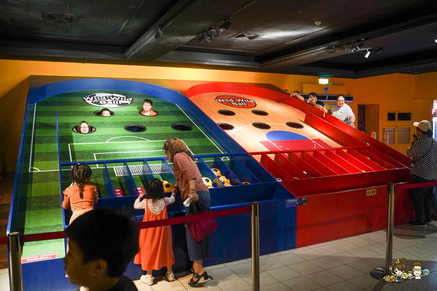 全台首創最大室內球類互動放電趣味創意的歪歪球，宜蘭最新景點玩到歪頭笑翻腰的歪歪球 - 跟著尼力吃喝玩樂＆親子生活