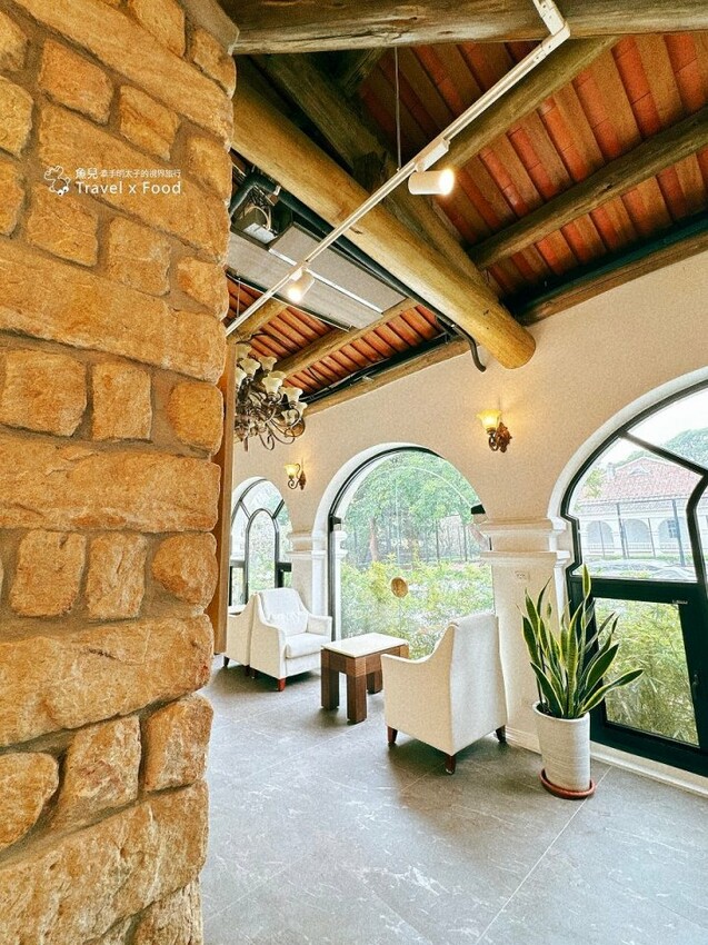 新北淡水最美一隅，百年建築翻修後蛻變成當代藝術殿堂：巫登益美術館 - 魚兒 x 牽手明太子的「視」界旅行