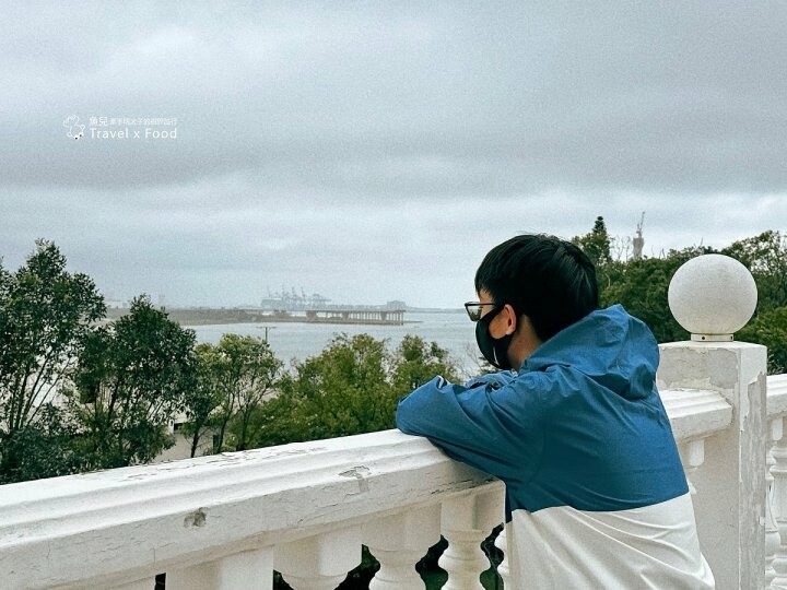 新北淡水最美一隅，百年建築翻修後蛻變成當代藝術殿堂：巫登益美術館 - 魚兒 x 牽手明太子的「視」界旅行