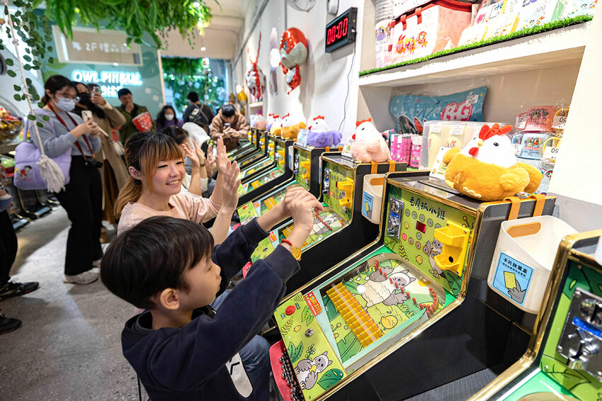 貓頭鷹彈珠樂園-彰化民族店|2025彰化景點|彰化樂園|彰化親子旅遊 貓頭鷹彈珠樂園-彰化民族店|2025彰化景點|彰化樂園|彰化親子旅遊
