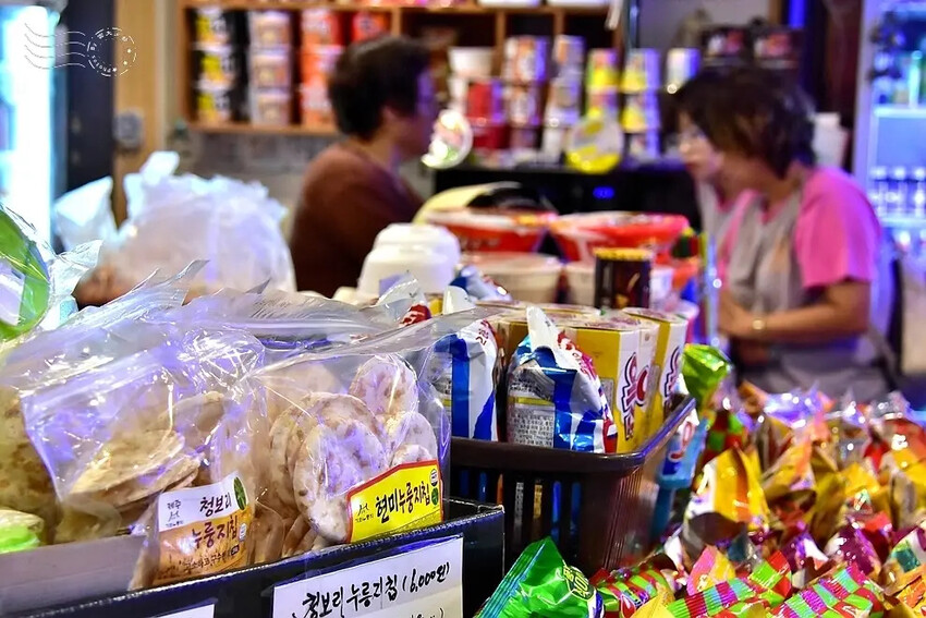 龍頭巖海水汗蒸幕:小賣部 龍頭巖海水汗蒸幕:小賣部