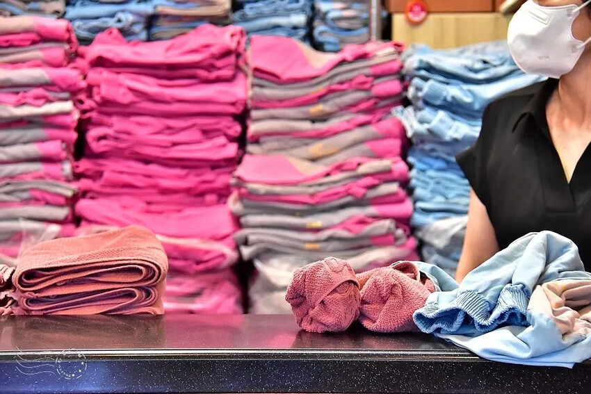 龍頭巖海水汗蒸幕:制服 龍頭巖海水汗蒸幕:制服