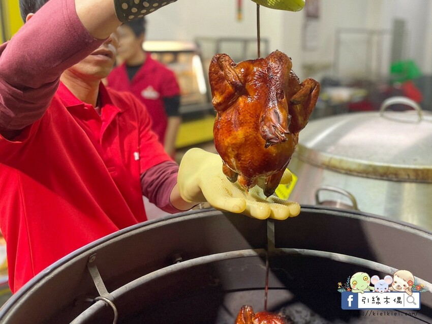 嘉義市東區一爐一故事，《越南烤雞王嘉義店》的脆皮多汁魔法開嘴巴派對，越南香料引爆嘉義美食新高潮！