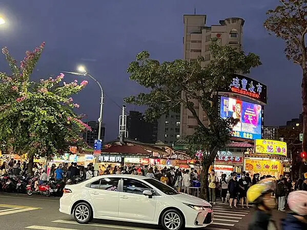 LINE_ALBUM_20230401高雄第一天_230405_8