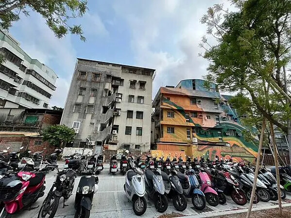 LINE_ALBUM_202343高雄第三天_230405_40