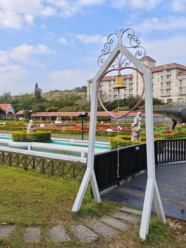 【西湖渡假村-苗栗-景點-住宿-餐廳美食推薦】超高CP值,苗栗2天1夜小旅行懶人包. - 老爺爺與小老婆