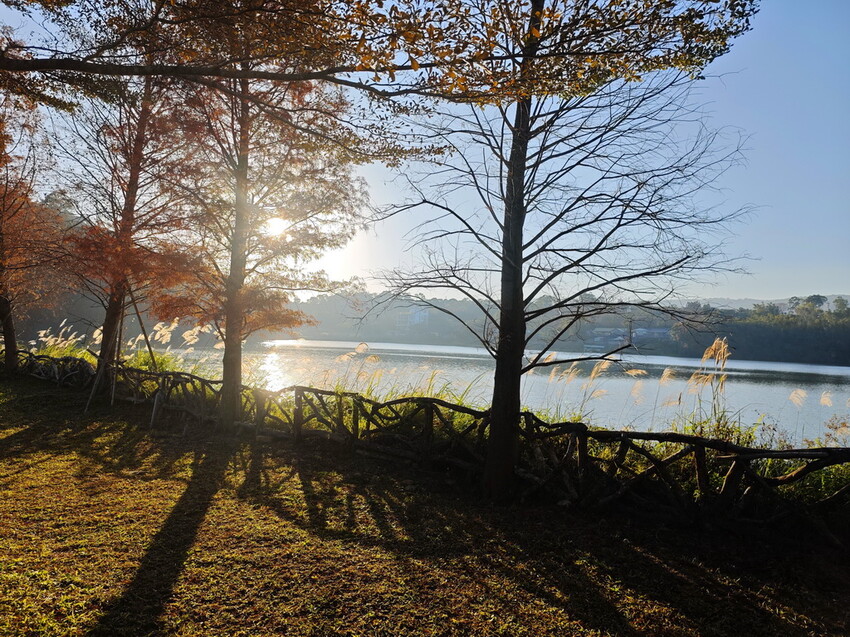 【西湖渡假村-苗栗-景點-住宿-餐廳美食推薦】超高CP值,苗栗2天1夜小旅行懶人包. - 老爺爺與小老婆