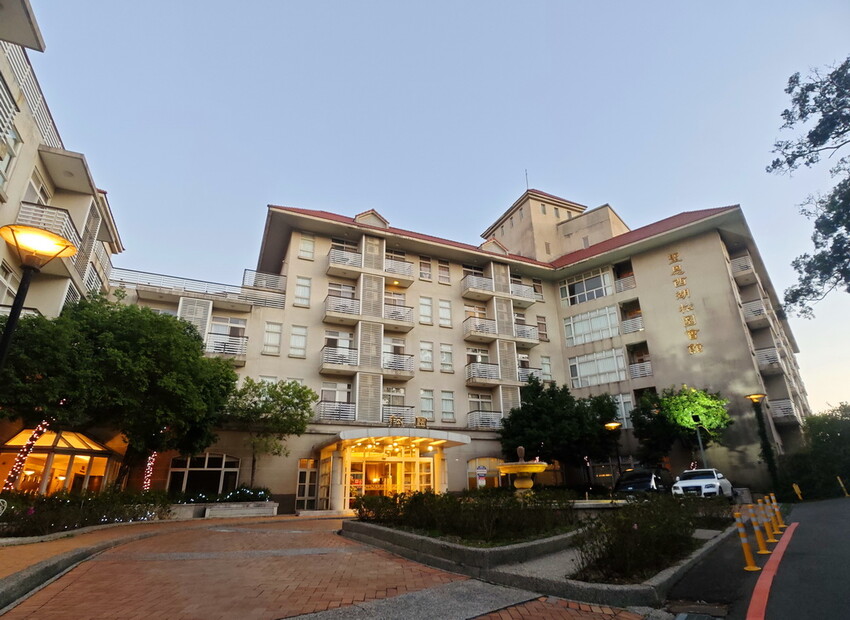 【西湖渡假村-苗栗-景點-住宿-餐廳美食推薦】超高CP值,苗栗2天1夜小旅行懶人包. - 老爺爺與小老婆