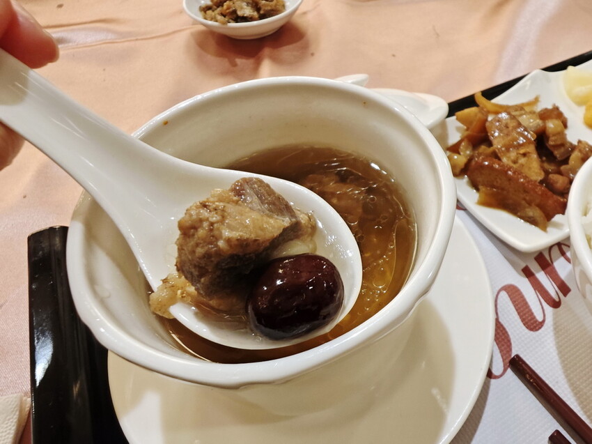 【西湖渡假村-苗栗-景點-住宿-餐廳美食推薦】超高CP值,苗栗2天1夜小旅行懶人包. - 老爺爺與小老婆