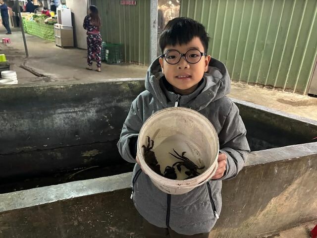 親子遊桃園!「陽榮生態農場」釣螃蟹撈魚初體驗超有趣,親子旅遊推薦。