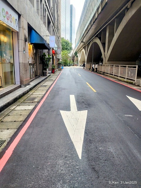 2025雙北平地賞櫻第四拍( --- 汐止文化櫻花季康誥溪櫻花大道(Cherry Blossoms at the creekside of Kangau creek), Hsingi district, Hsinpei city, SJKen, Jan 31, 2025.