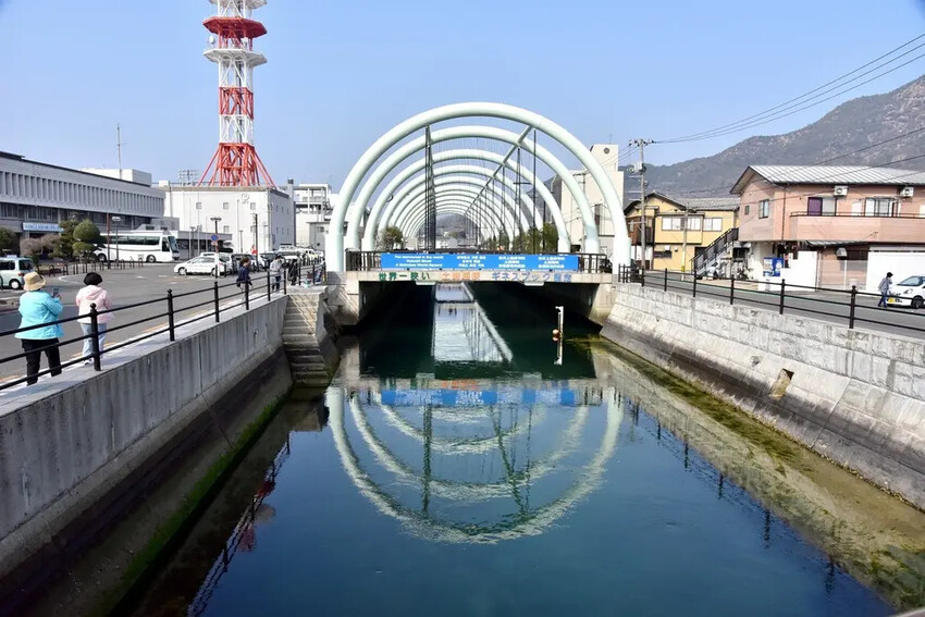 雄獅旅遊｜日本四國雙鐵道六天五夜行程推薦 伊予灘夕陽列車&千