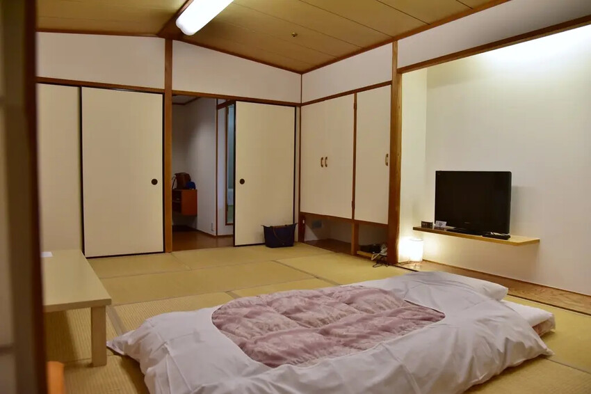 雄獅旅遊｜日本四國雙鐵道六天五夜行程推薦 伊予灘夕陽列車&千