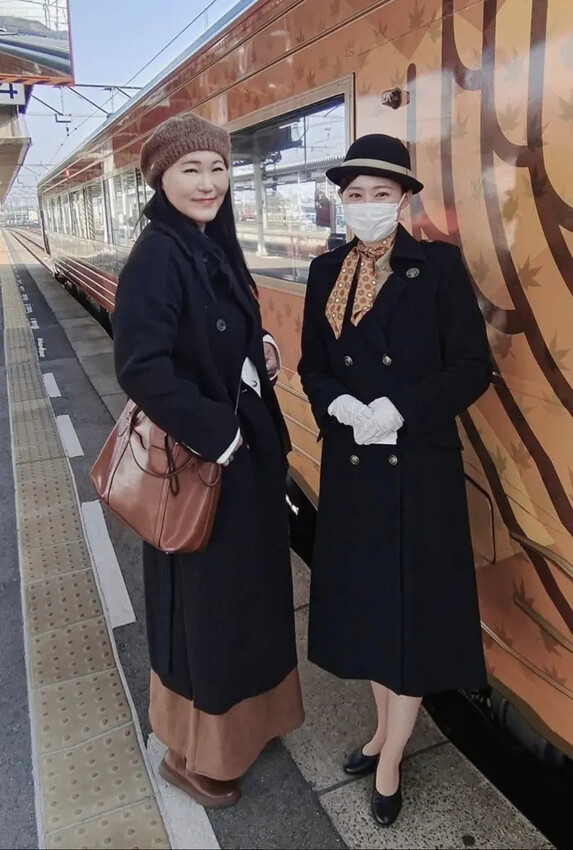 雄獅旅遊｜日本四國雙鐵道六天五夜行程推薦 伊予灘夕陽列車&千