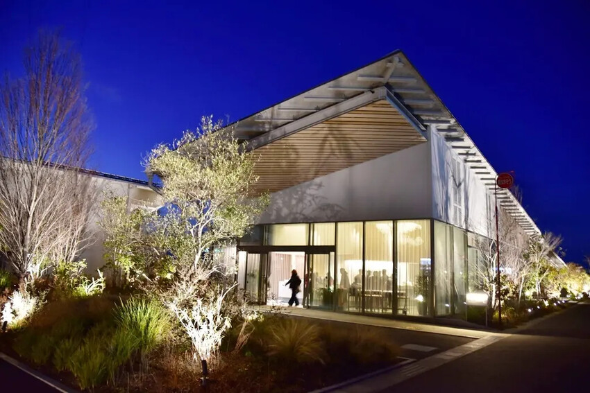 雄獅旅遊｜日本四國雙鐵道六天五夜行程推薦 伊予灘夕陽列車&千