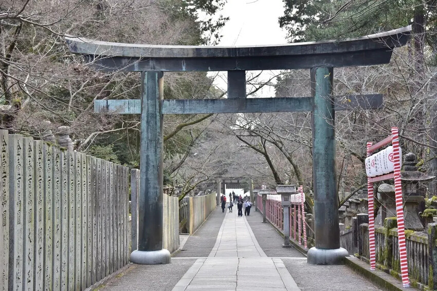 雄獅旅遊｜日本四國雙鐵道六天五夜行程推薦 伊予灘夕陽列車&千