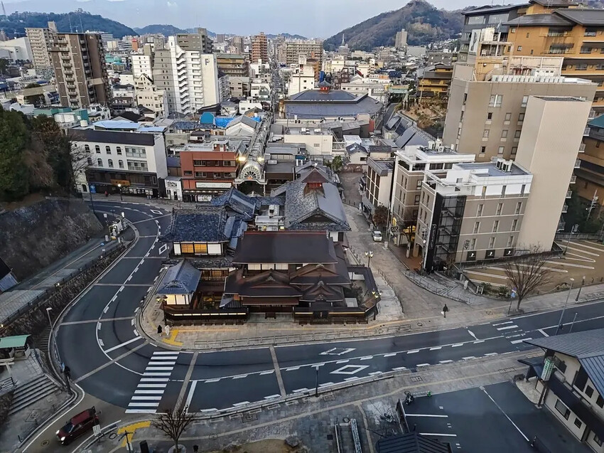 雄獅旅遊｜日本四國雙鐵道六天五夜行程推薦 伊予灘夕陽列車&千