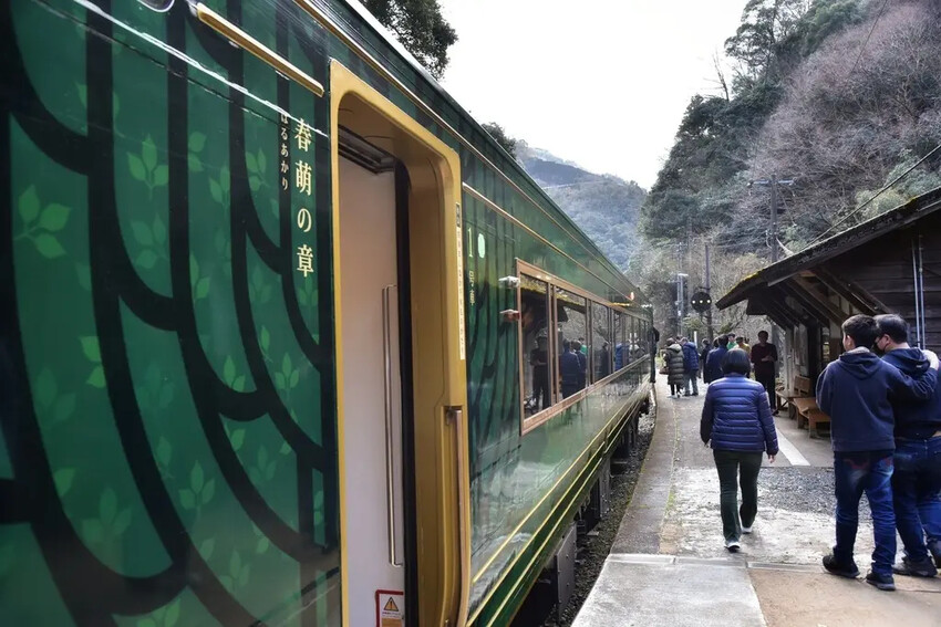 雄獅旅遊｜日本四國雙鐵道六天五夜行程推薦 伊予灘夕陽列車&千